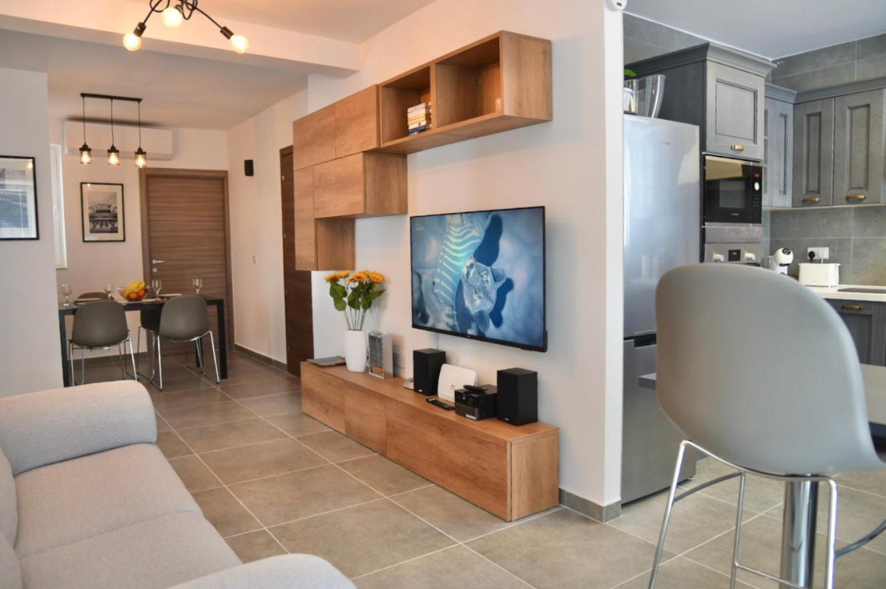 Bright & Modern 2-Bedroom, 4Th Floor Apartment In Gzira, Malta Esterno foto