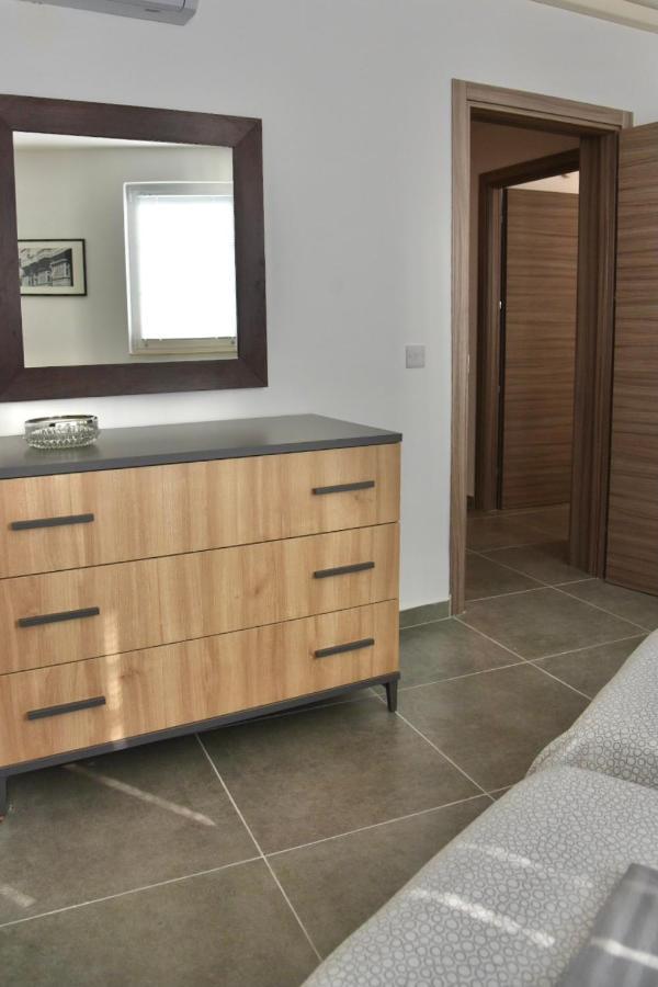 Bright & Modern 2-Bedroom, 4Th Floor Apartment In Gzira, Malta Esterno foto