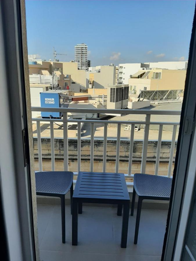 Bright & Modern 2-Bedroom, 4Th Floor Apartment In Gzira, Malta Esterno foto