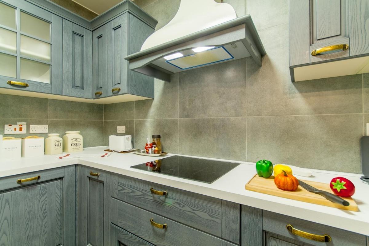 Bright & Modern 2-Bedroom, 4Th Floor Apartment In Gzira, Malta Esterno foto