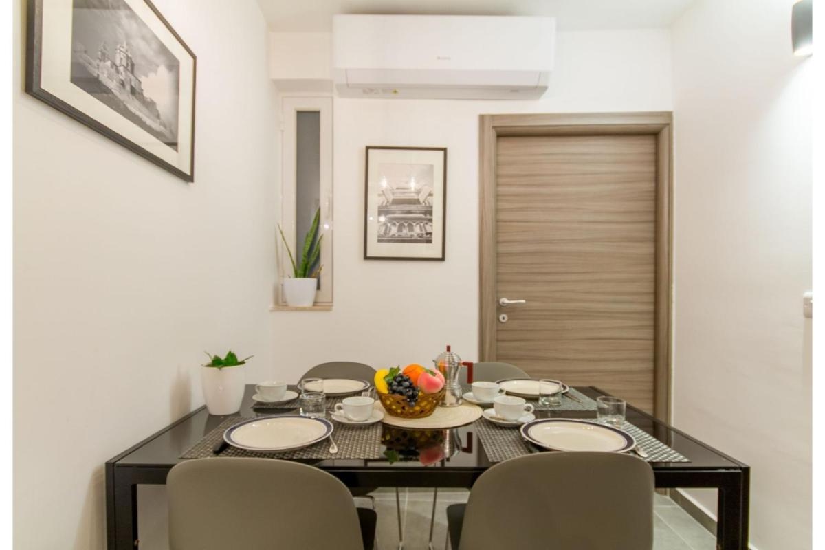 Bright & Modern 2-Bedroom, 4Th Floor Apartment In Gzira, Malta Esterno foto